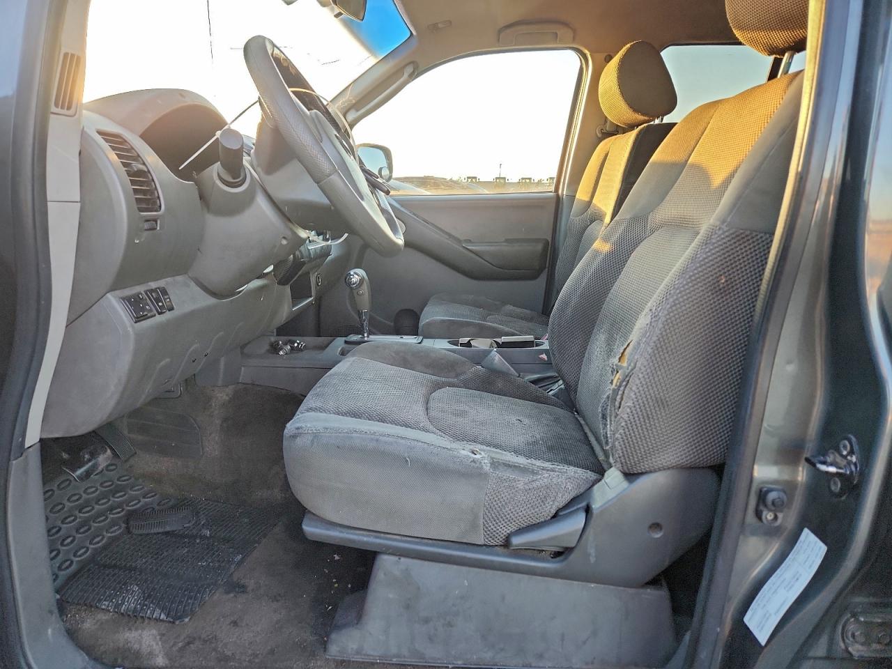 2005 NISSAN FRONTIER CREW CAB LE photo 7