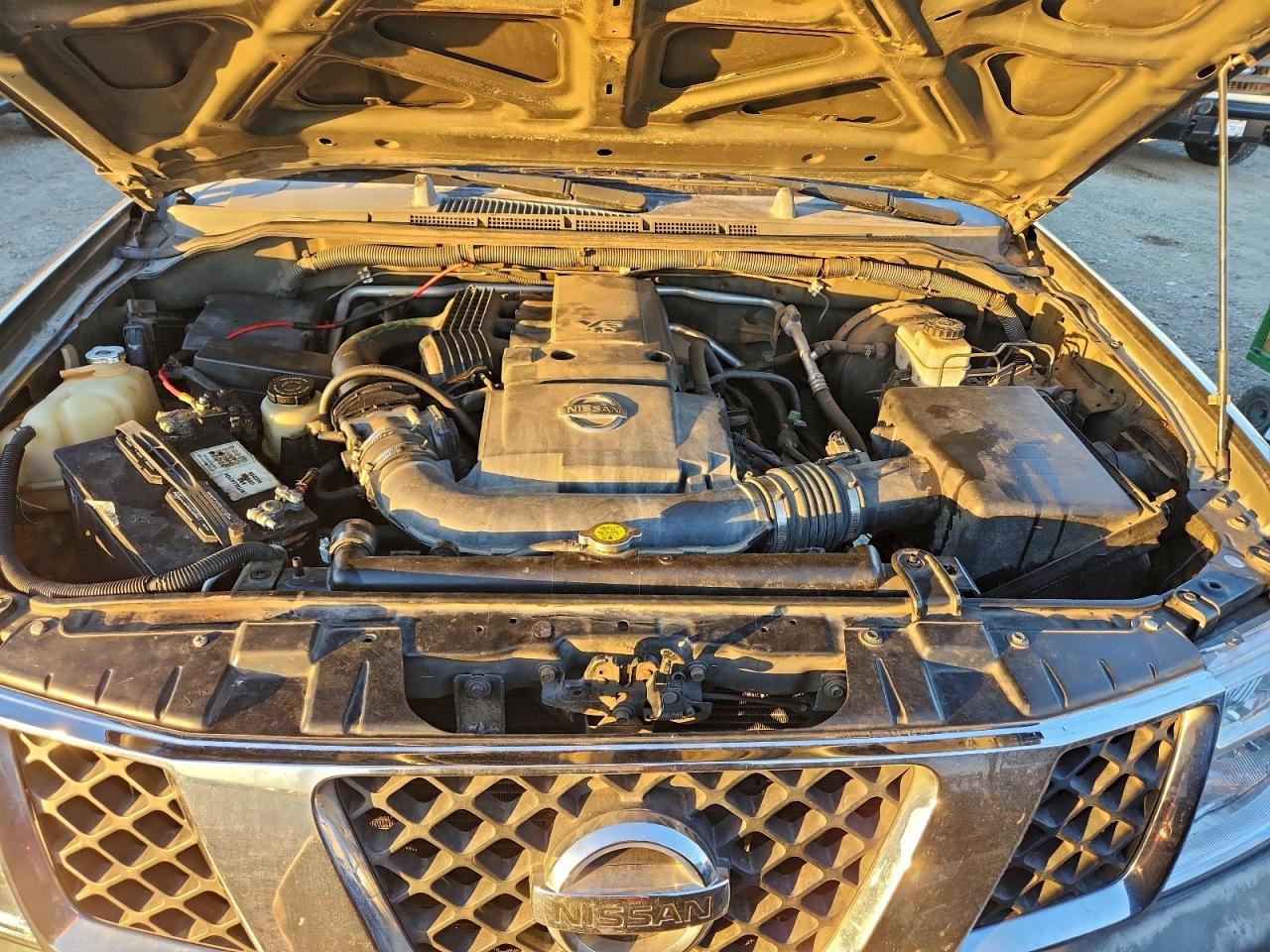 2005 NISSAN FRONTIER CREW CAB LE photo 11
