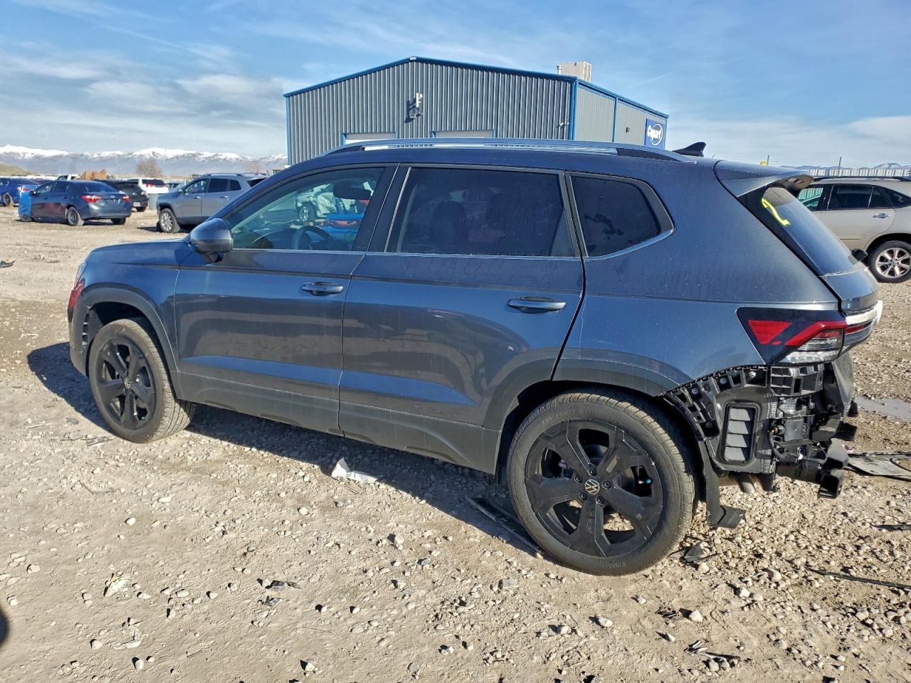 2025 VOLKSWAGEN TAOS SEL photo 2