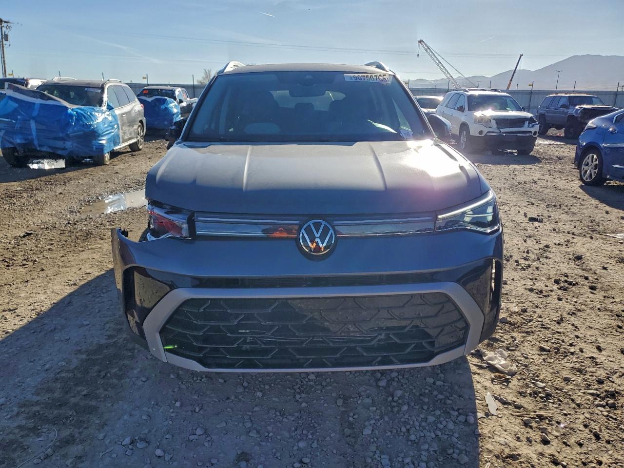 2025 VOLKSWAGEN TAOS SEL photo 5