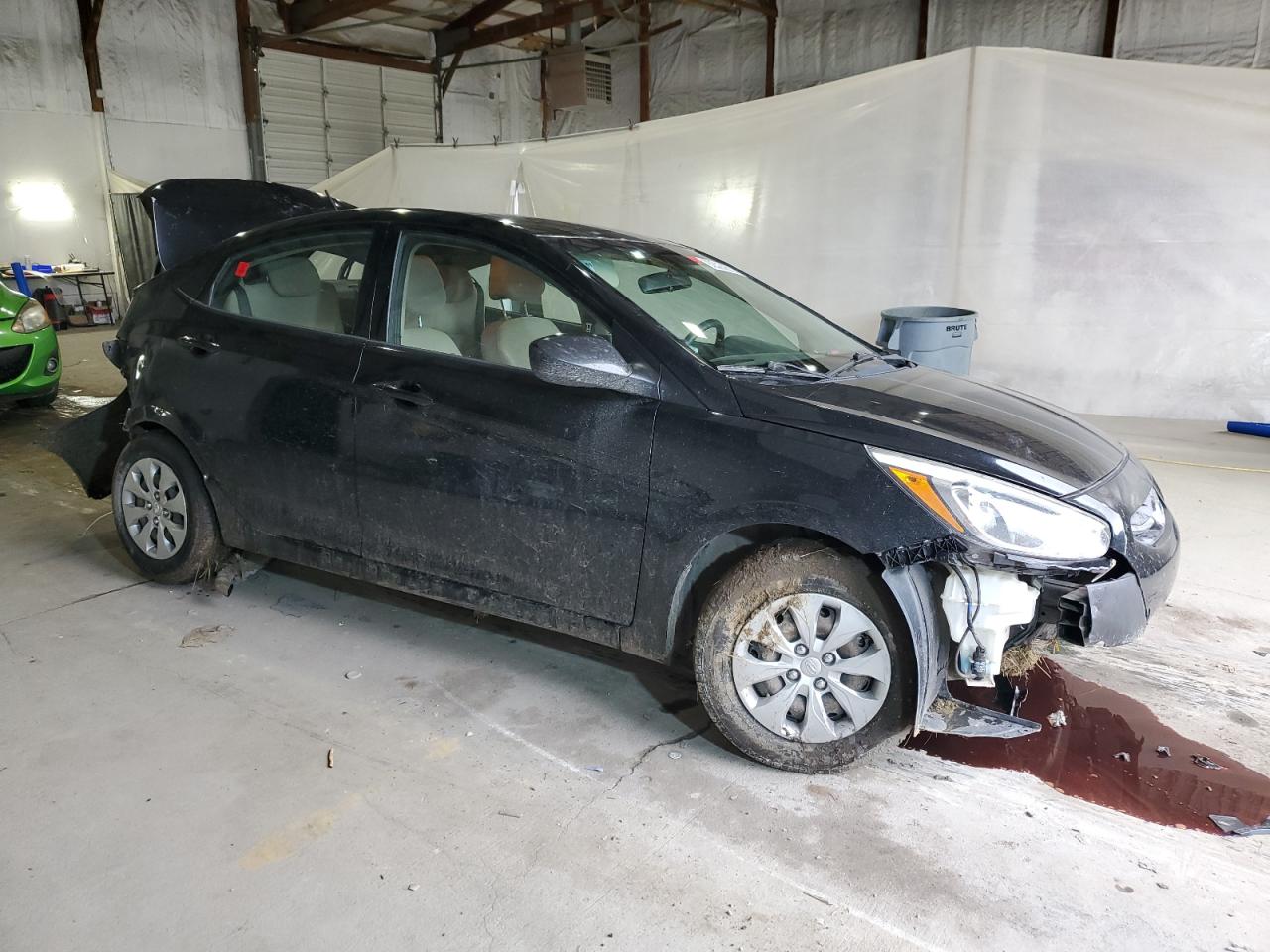 2017 HYUNDAI ACCENT SE photo 4