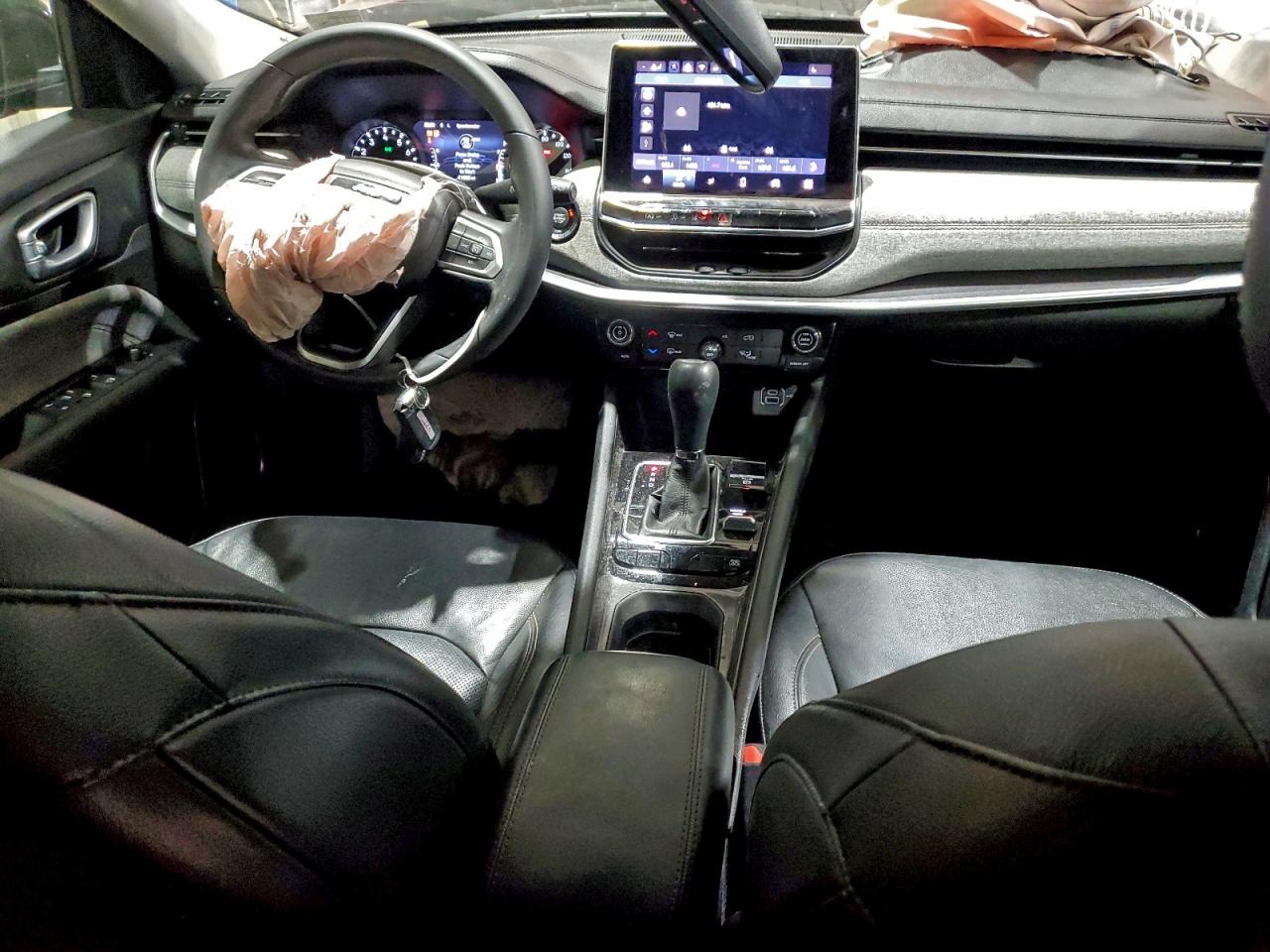 2022 JEEP COMPASS LATITUDE LUX photo 8