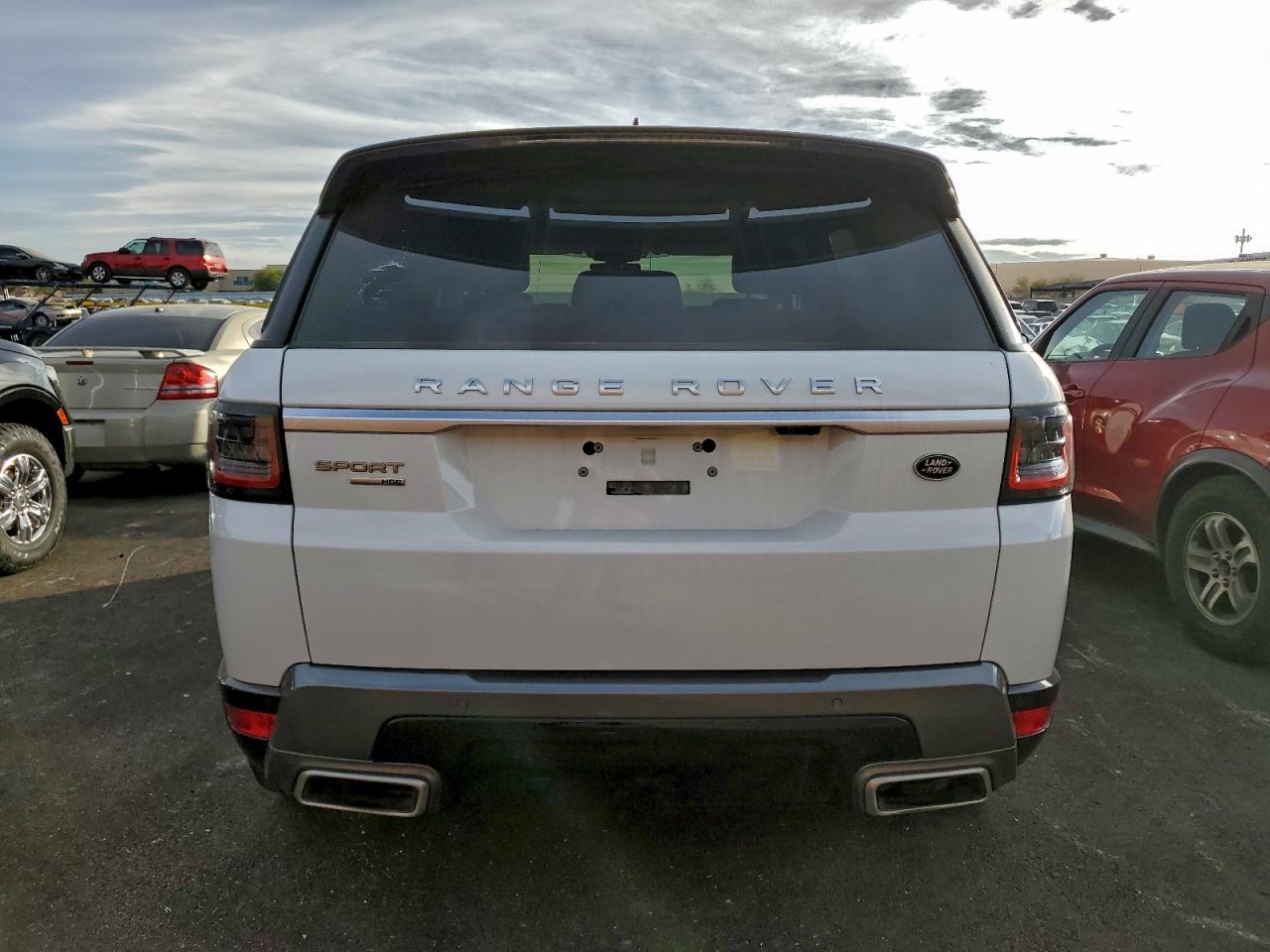 2018 LAND ROVER RANGE ROVER SPORT HSE photo 6