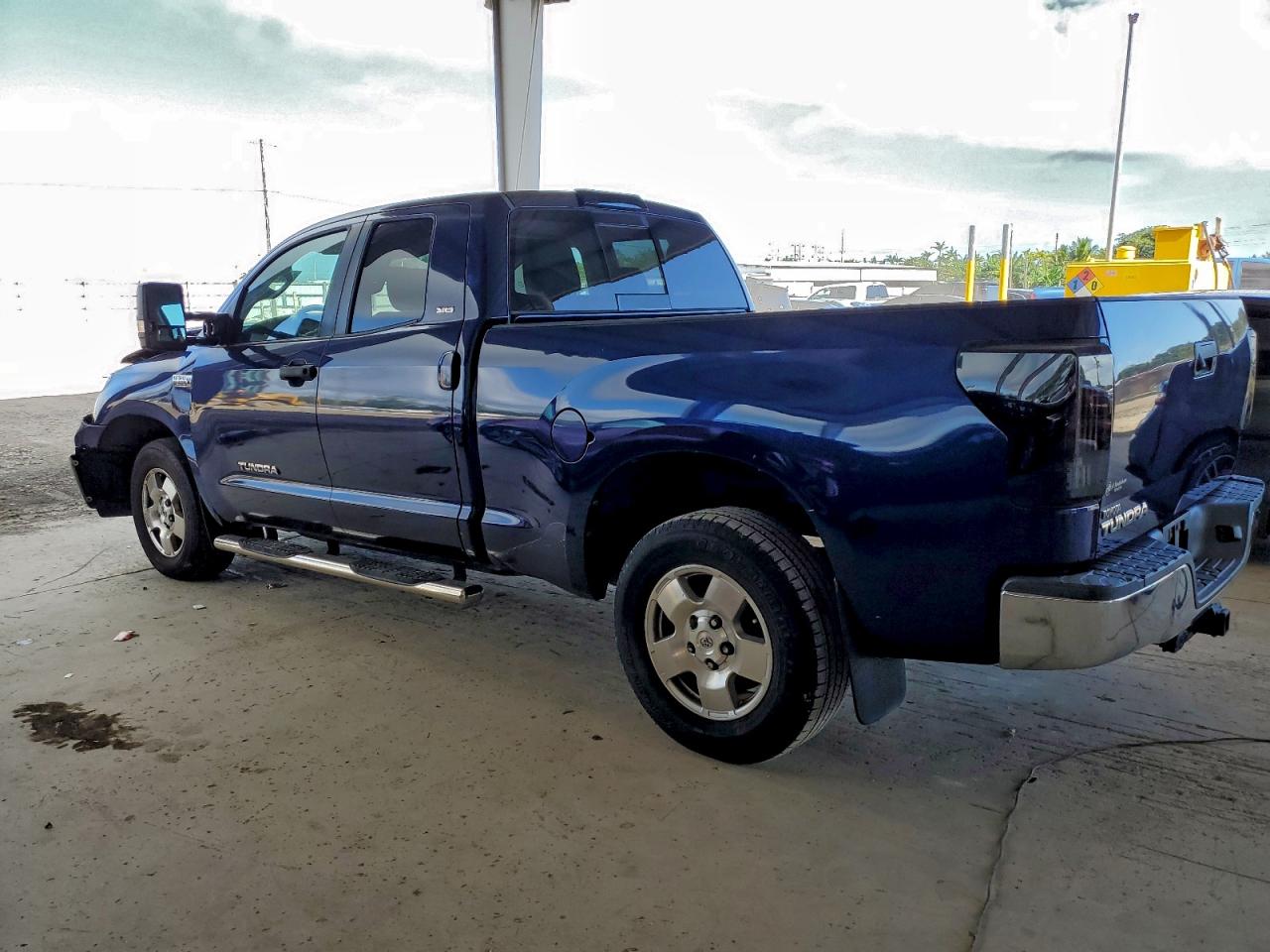 2013 TOYOTA TUNDRA DOUBLE CAB SR5 photo 2