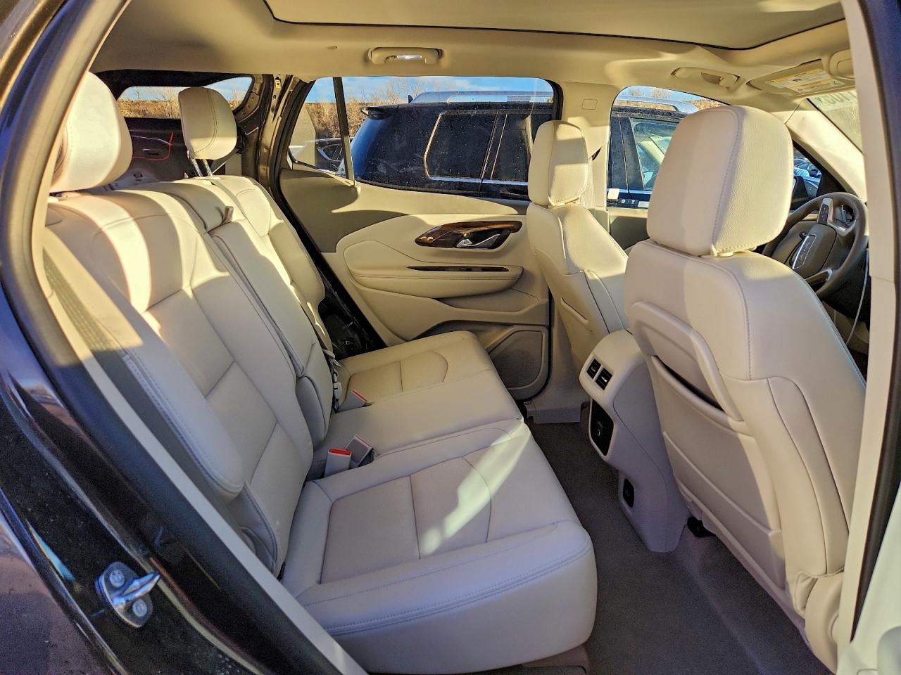 2019 GMC TERRAIN DENALI photo 11