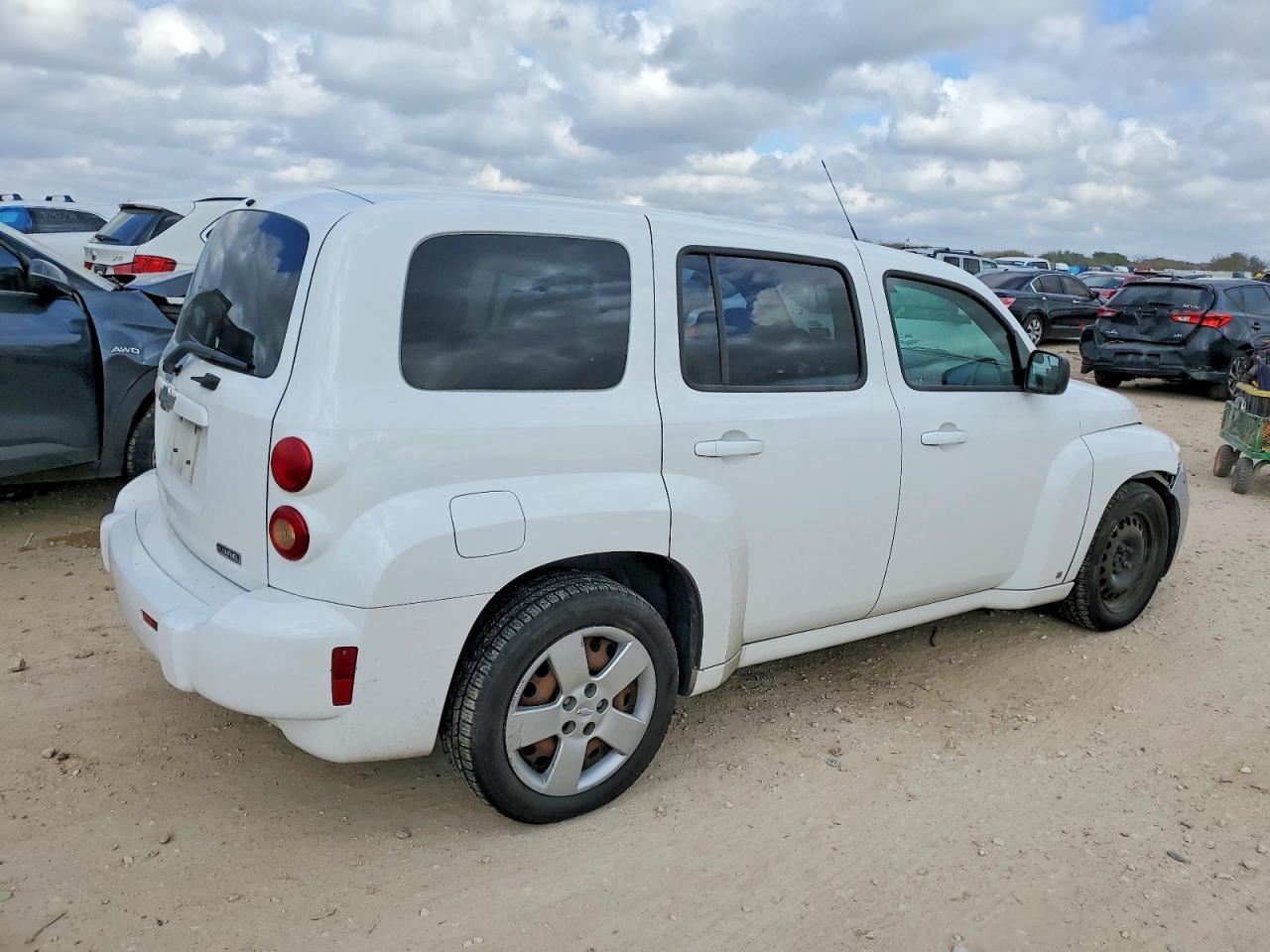 2010 CHEVROLET HHR LS photo 3