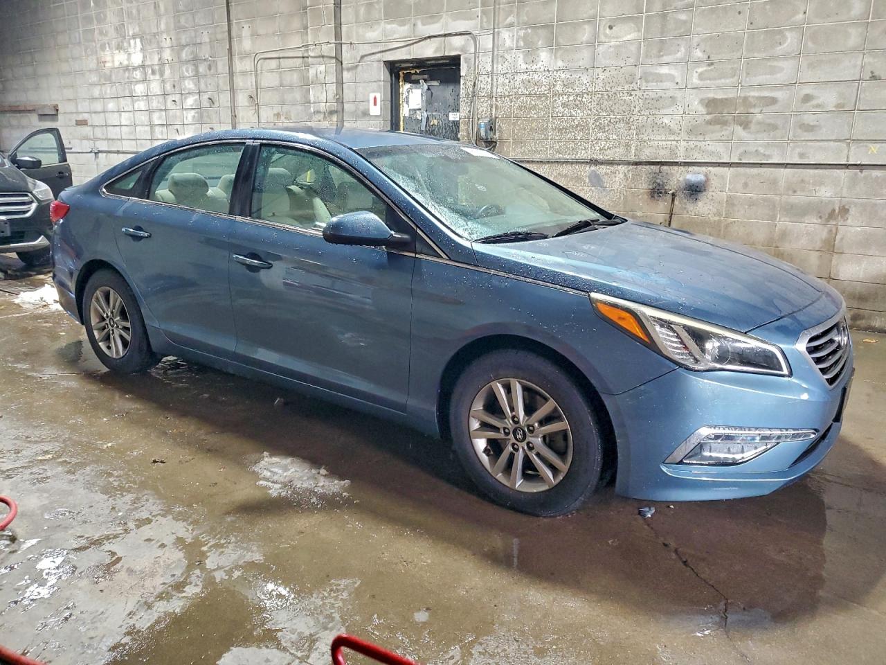 2015 HYUNDAI SONATA SE photo 4