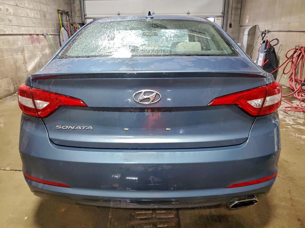 2015 HYUNDAI SONATA SE photo 6