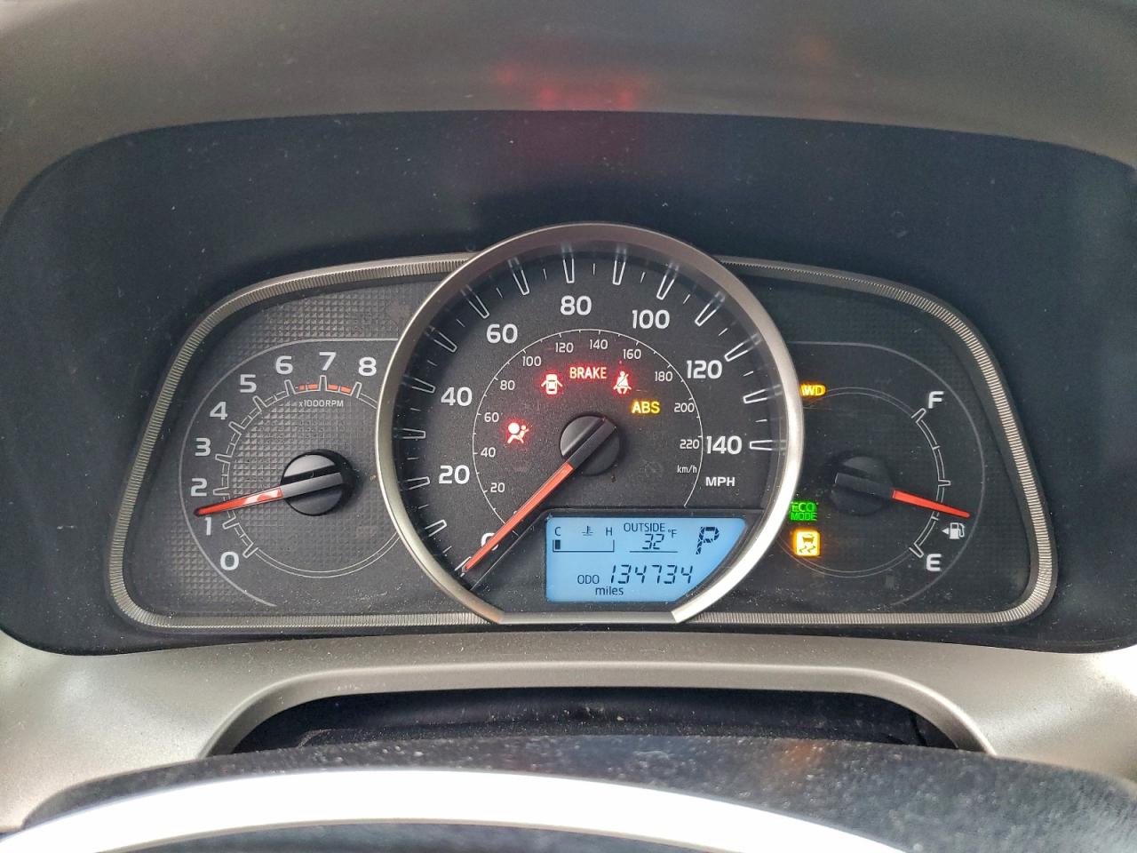 2015 TOYOTA RAV4 XLE photo 9