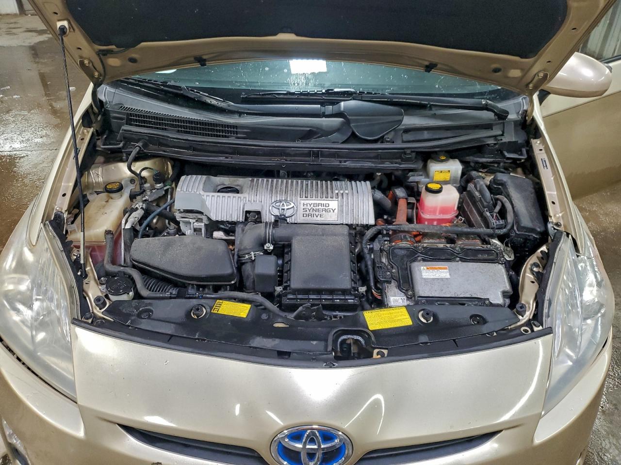2011 TOYOTA PRIUS photo 11