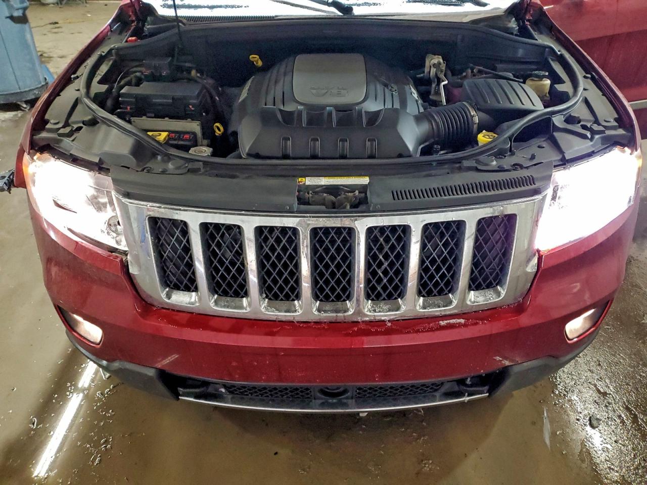 2012 JEEP GRAND CHEROKEE OVERLAND photo 12