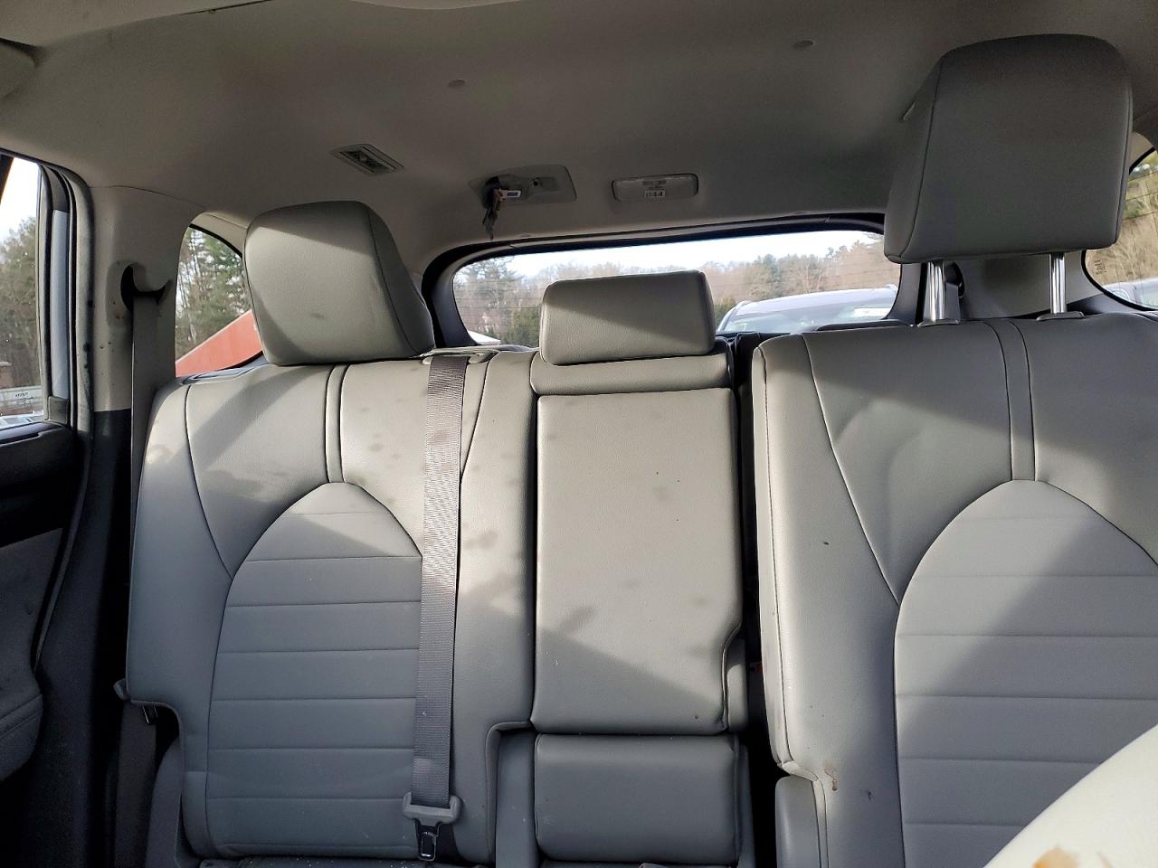 2022 TOYOTA HIGHLANDER XLE photo 10