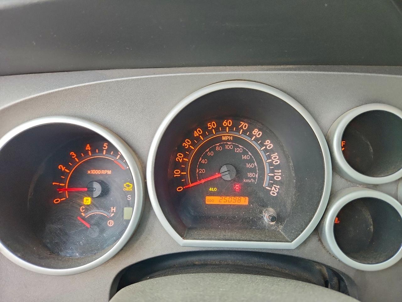 2010 TOYOTA TUNDRA CREWMAX SR5 photo 17