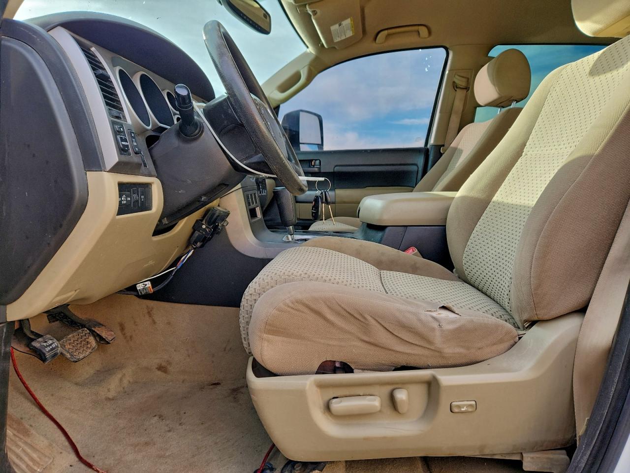 2010 TOYOTA TUNDRA CREWMAX SR5 photo 13