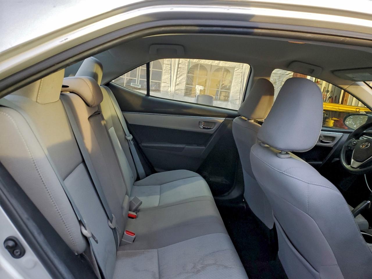 2016 TOYOTA COROLLA L photo 10