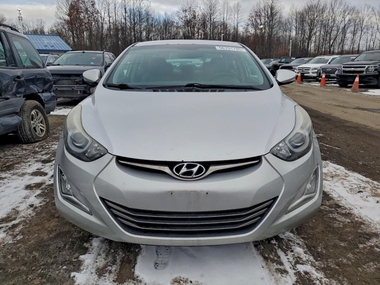 2015 HYUNDAI ELANTRA SE photo 5