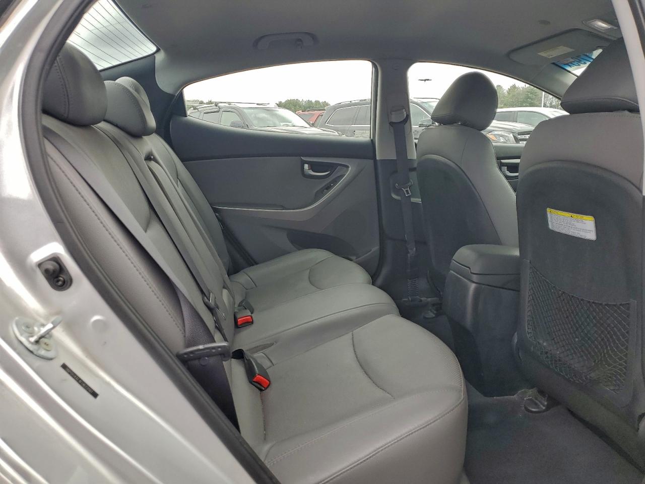 2015 HYUNDAI ELANTRA SE photo 10
