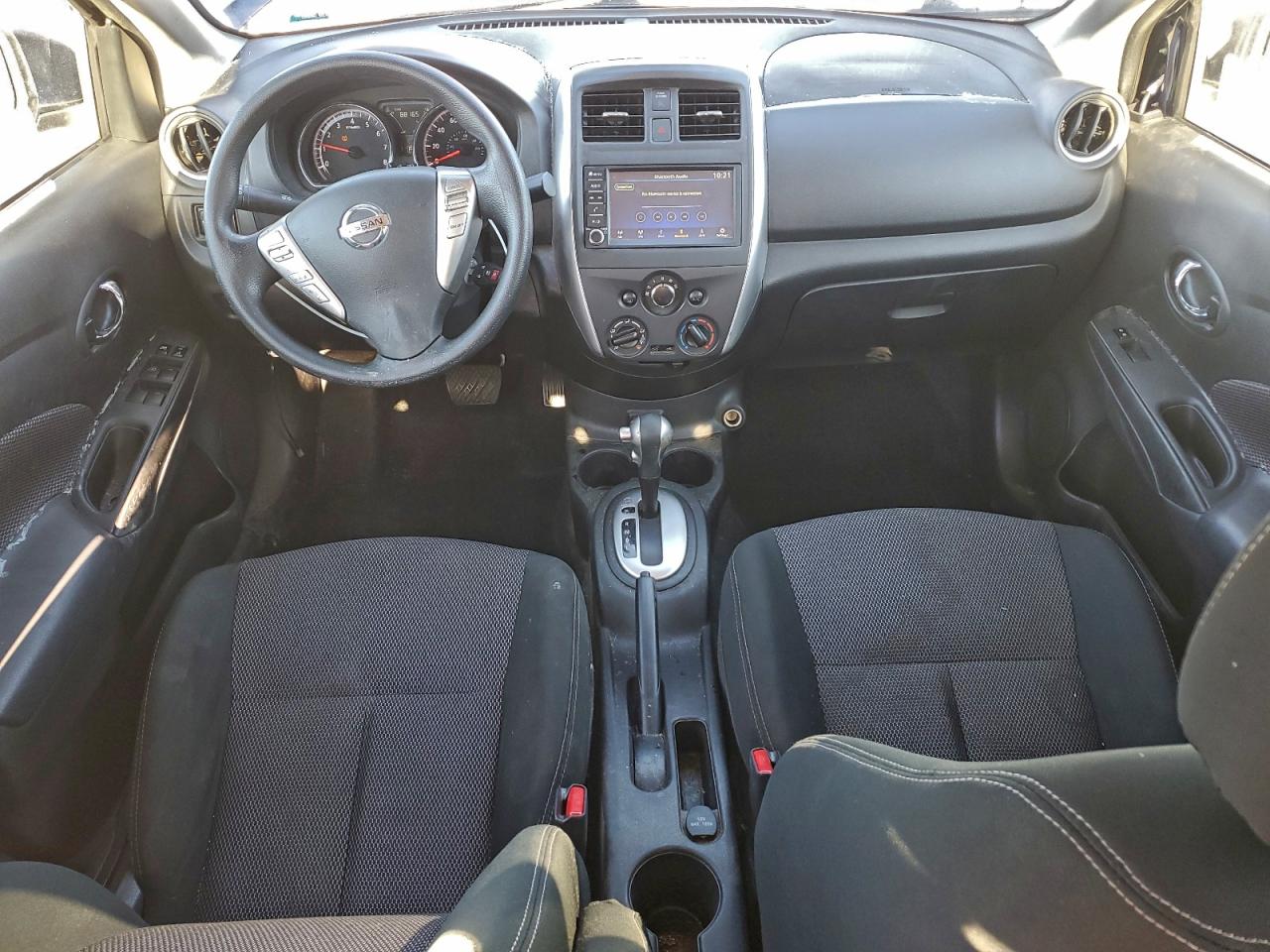 2019 NISSAN VERSA S photo 8