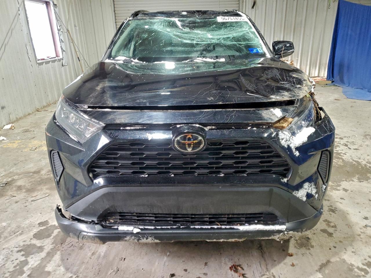 2021 TOYOTA RAV4 LE photo 5