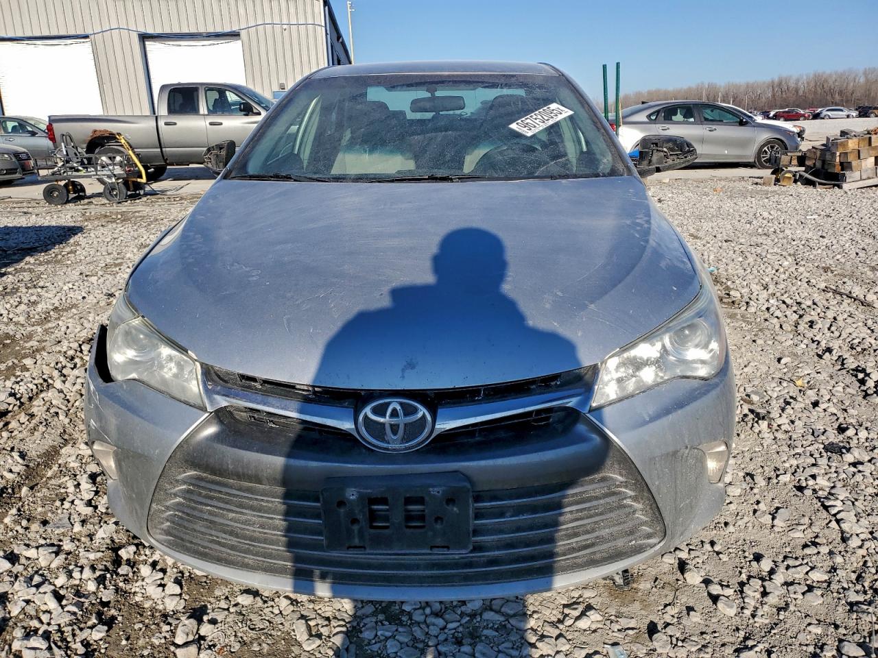 2017 TOYOTA CAMRY LE photo 5