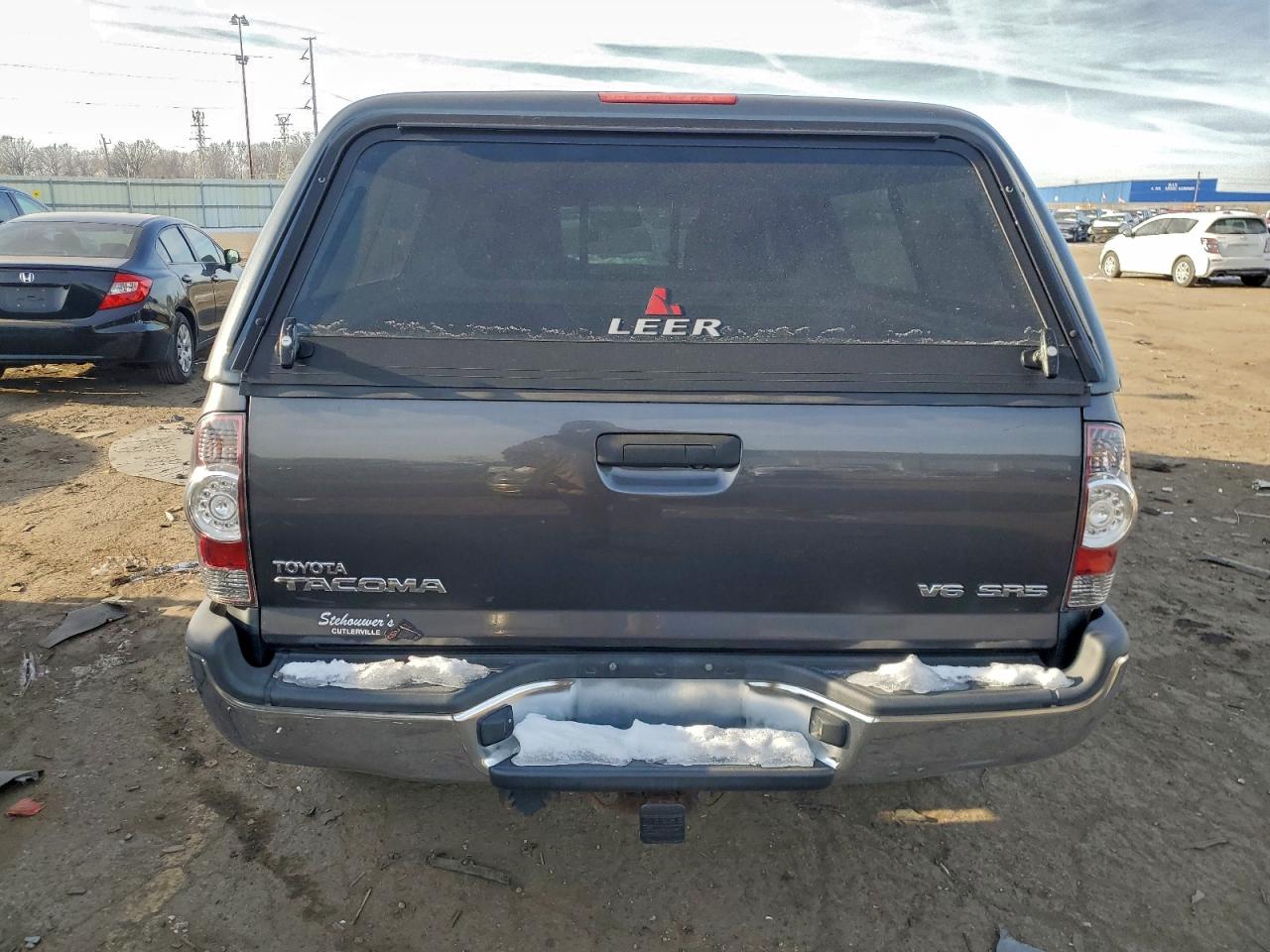 2012 TOYOTA TACOMA photo 6
