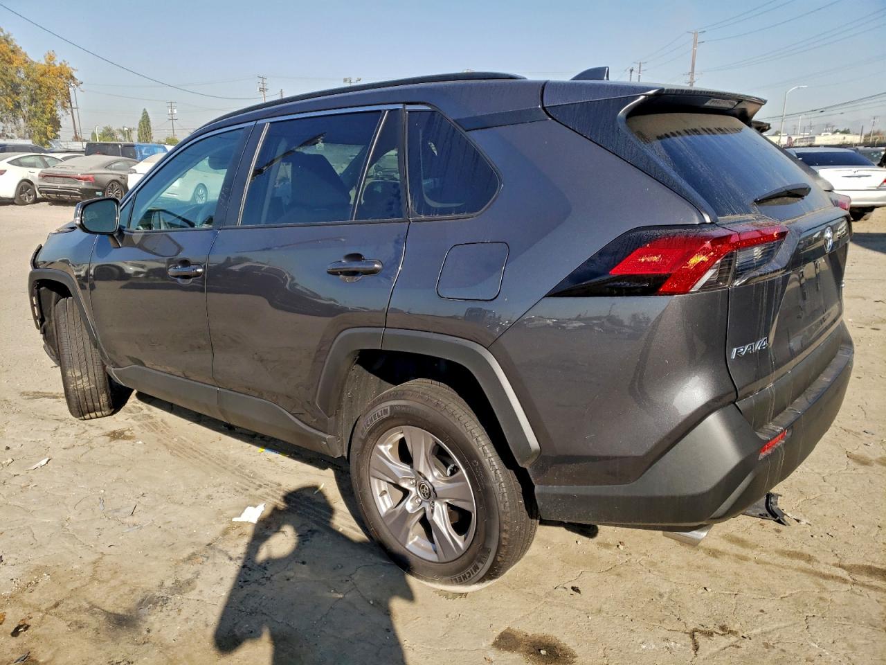 2025 TOYOTA RAV4 XLE photo 2