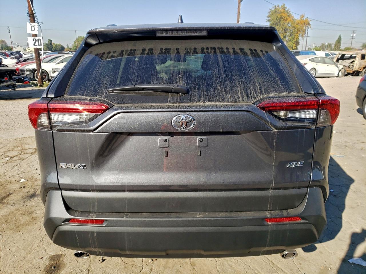 2025 TOYOTA RAV4 XLE photo 6