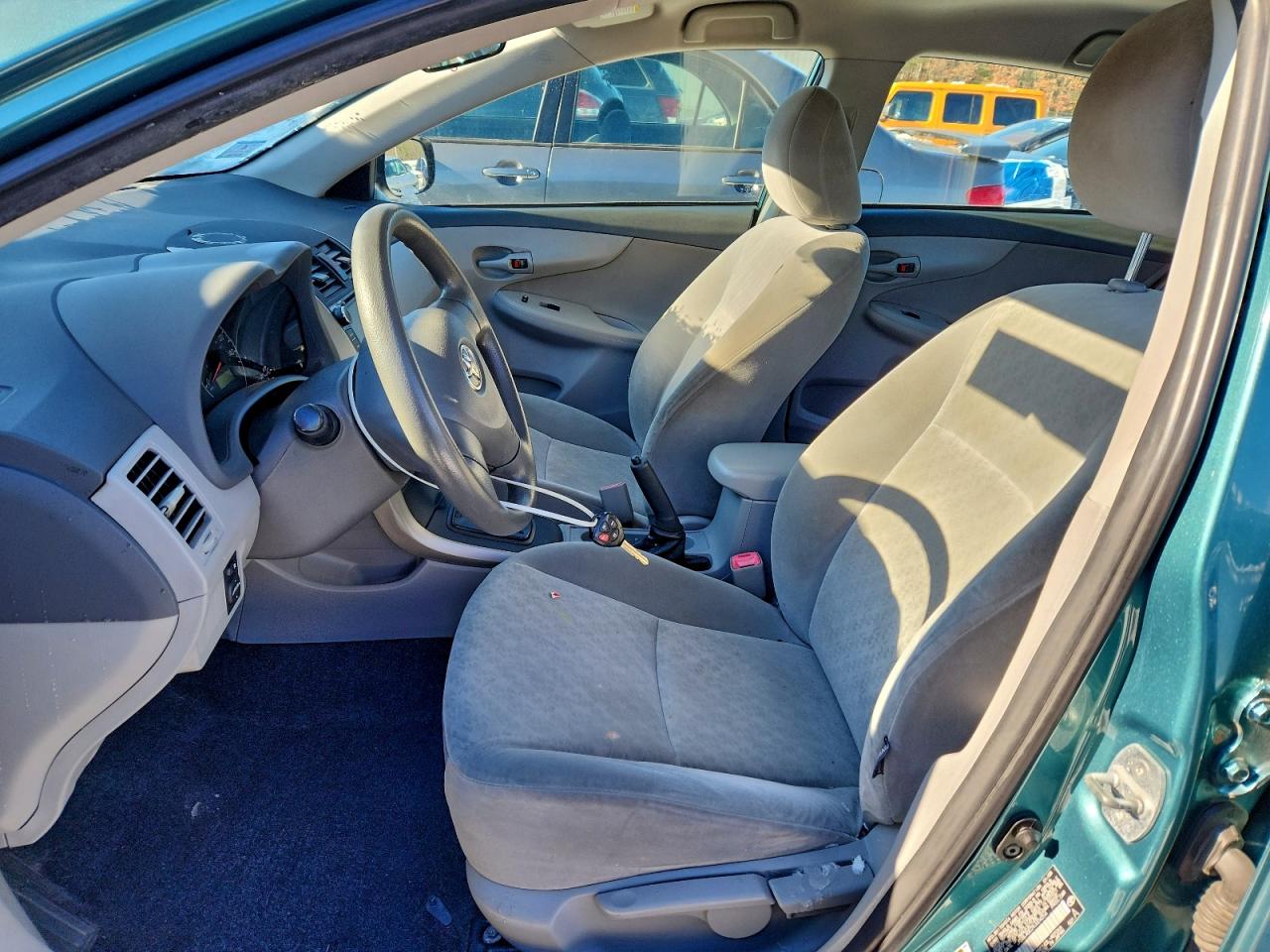 2009 TOYOTA COROLLA BASE photo 7