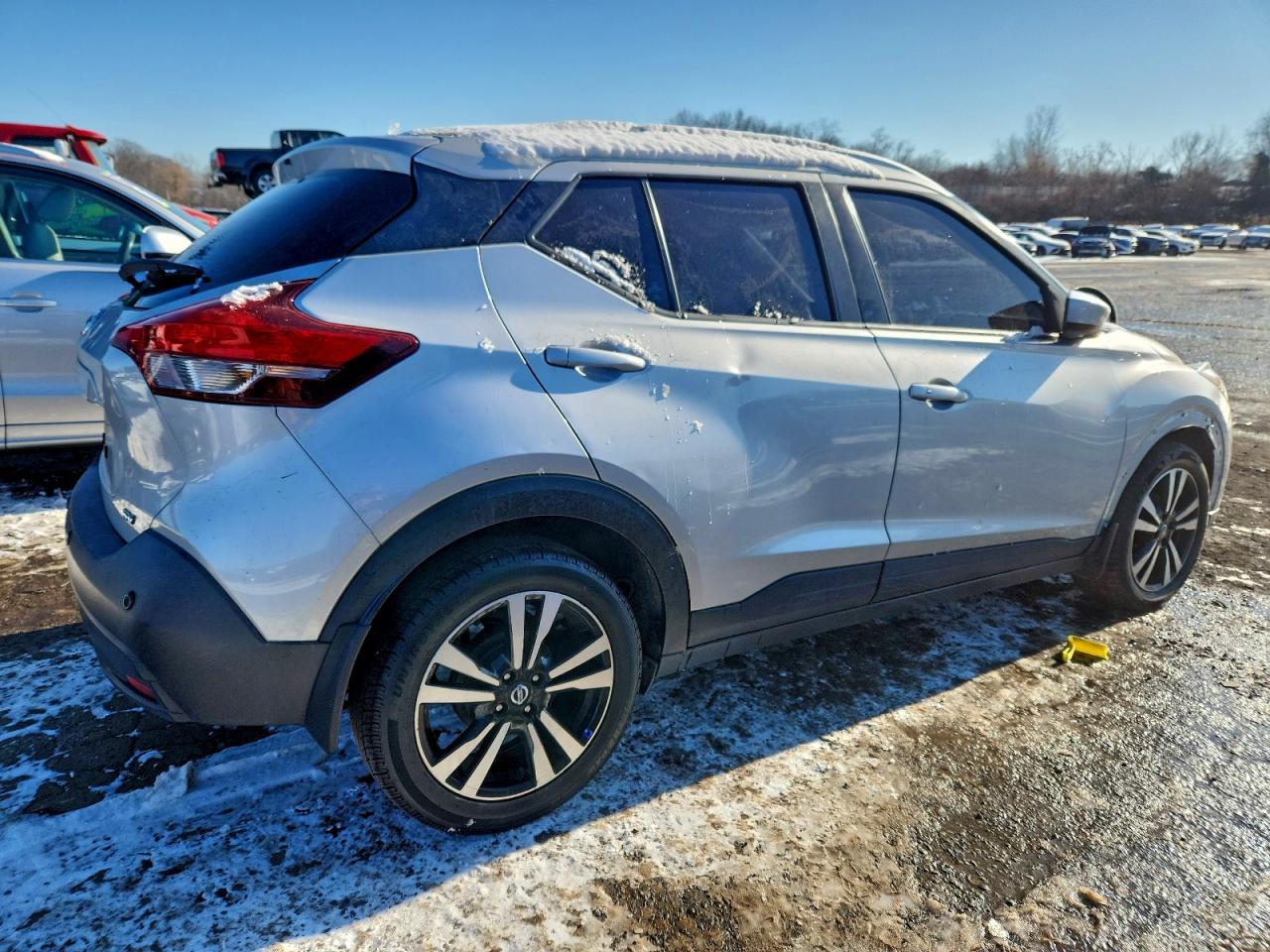 2020 NISSAN KICKS SV photo 3