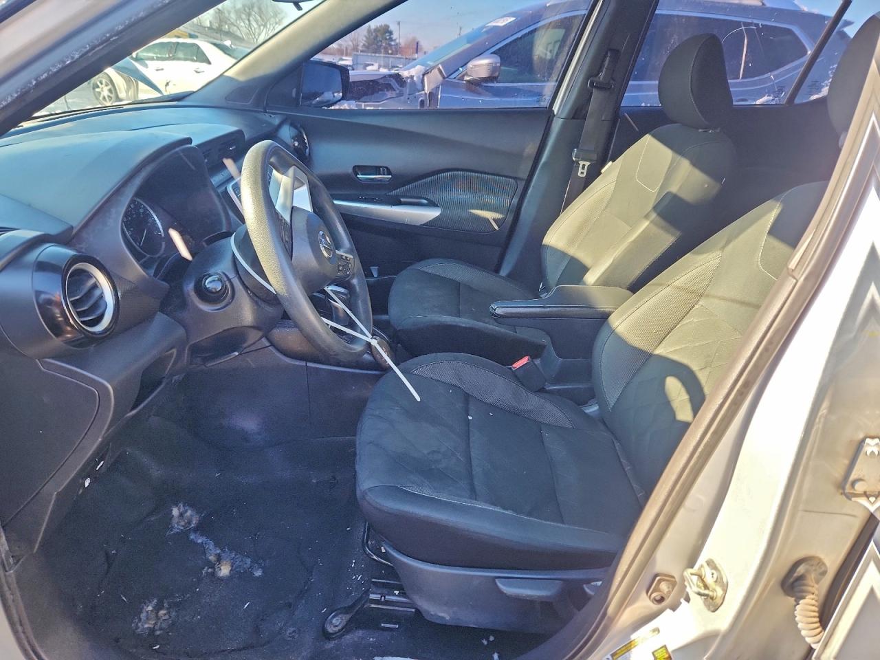 2020 NISSAN KICKS SV photo 7