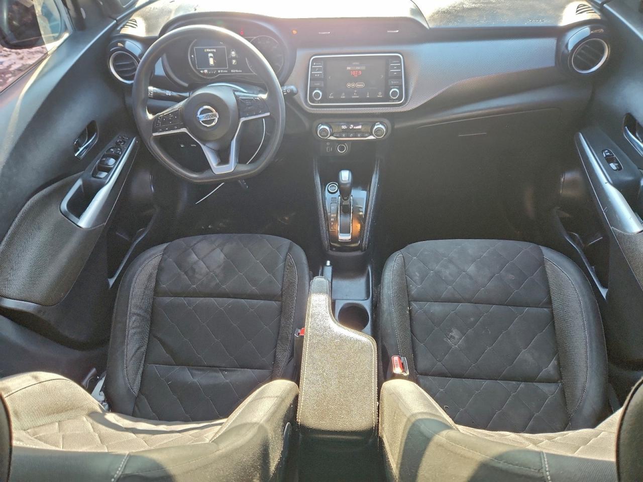 2020 NISSAN KICKS SV photo 8