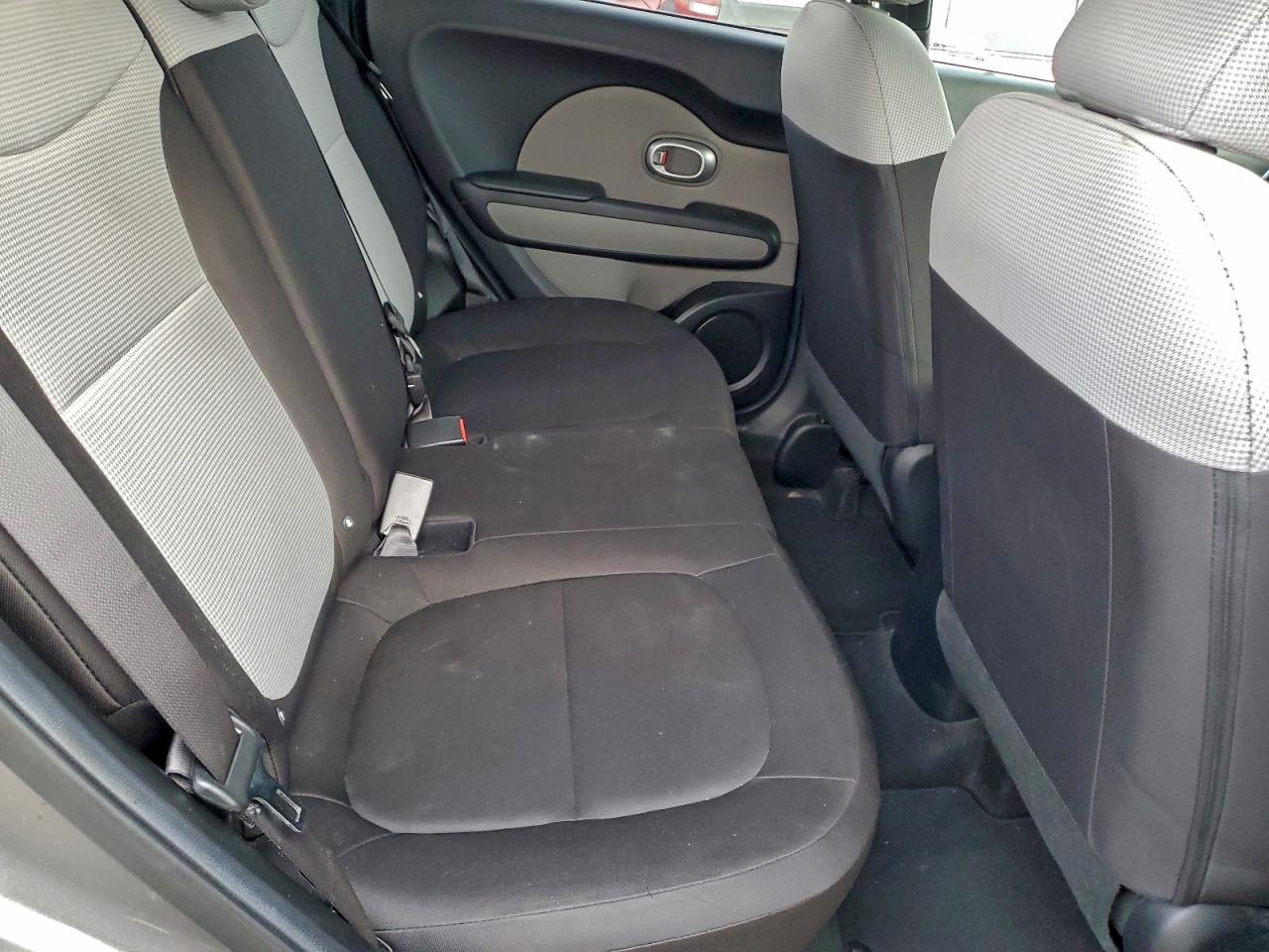 2016 KIA SOUL photo 11