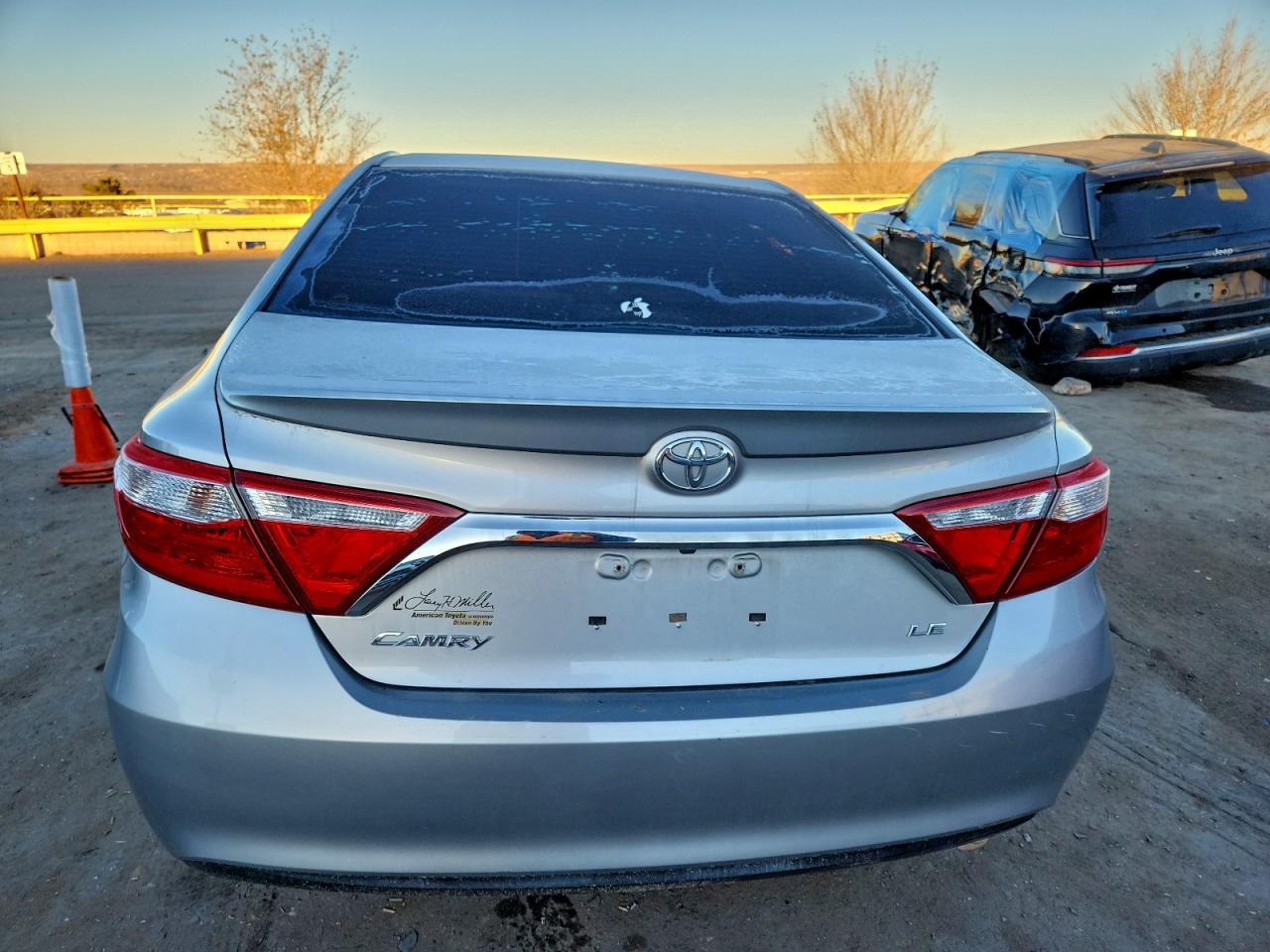 2017 TOYOTA CAMRY LE photo 6