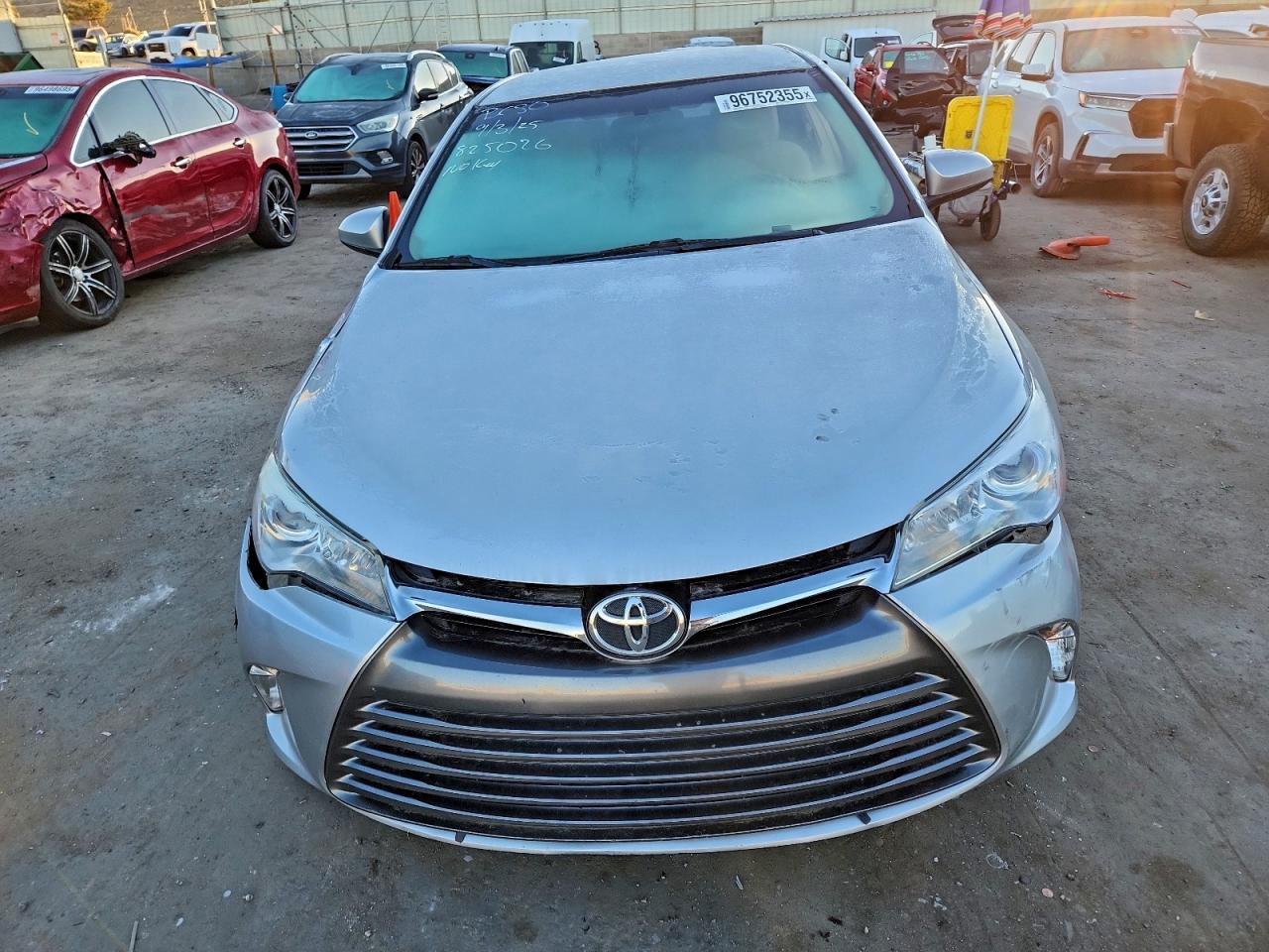 2017 TOYOTA CAMRY LE photo 5