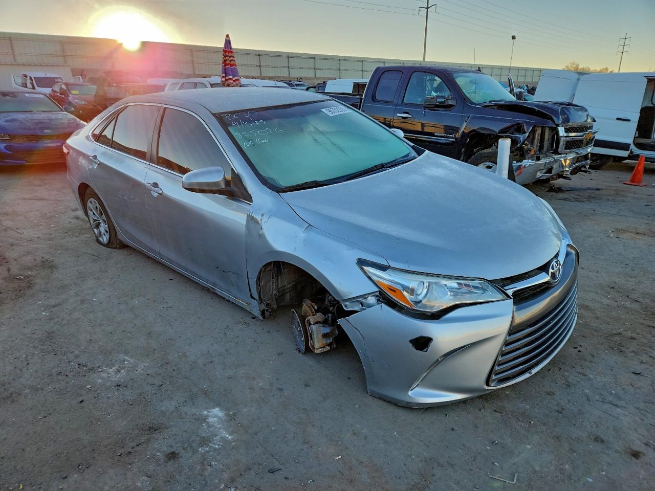 2017 TOYOTA CAMRY LE photo 4