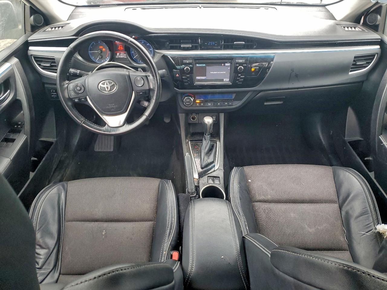 2016 TOYOTA COROLLA L photo 8
