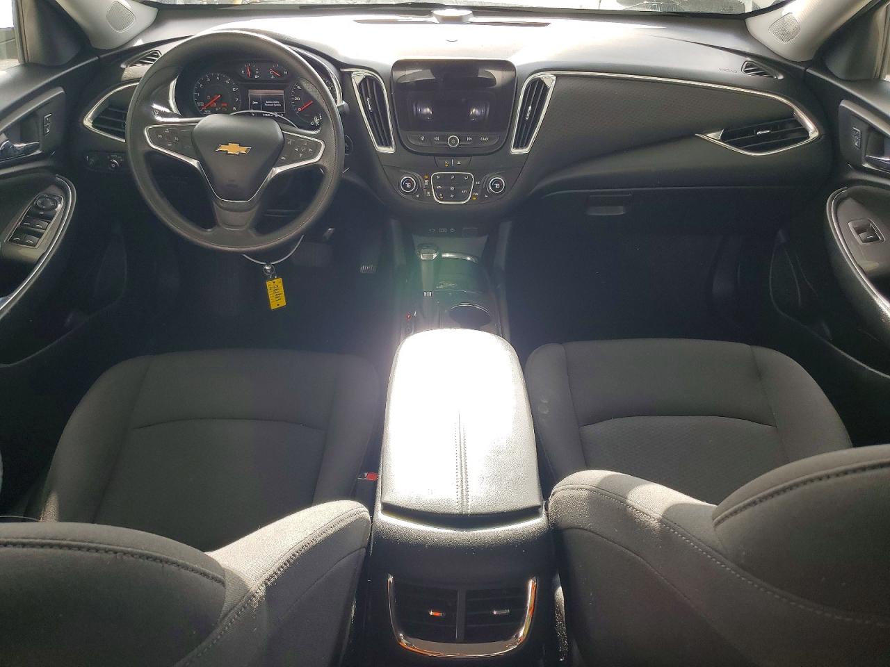 2020 CHEVROLET MALIBU LT photo 8