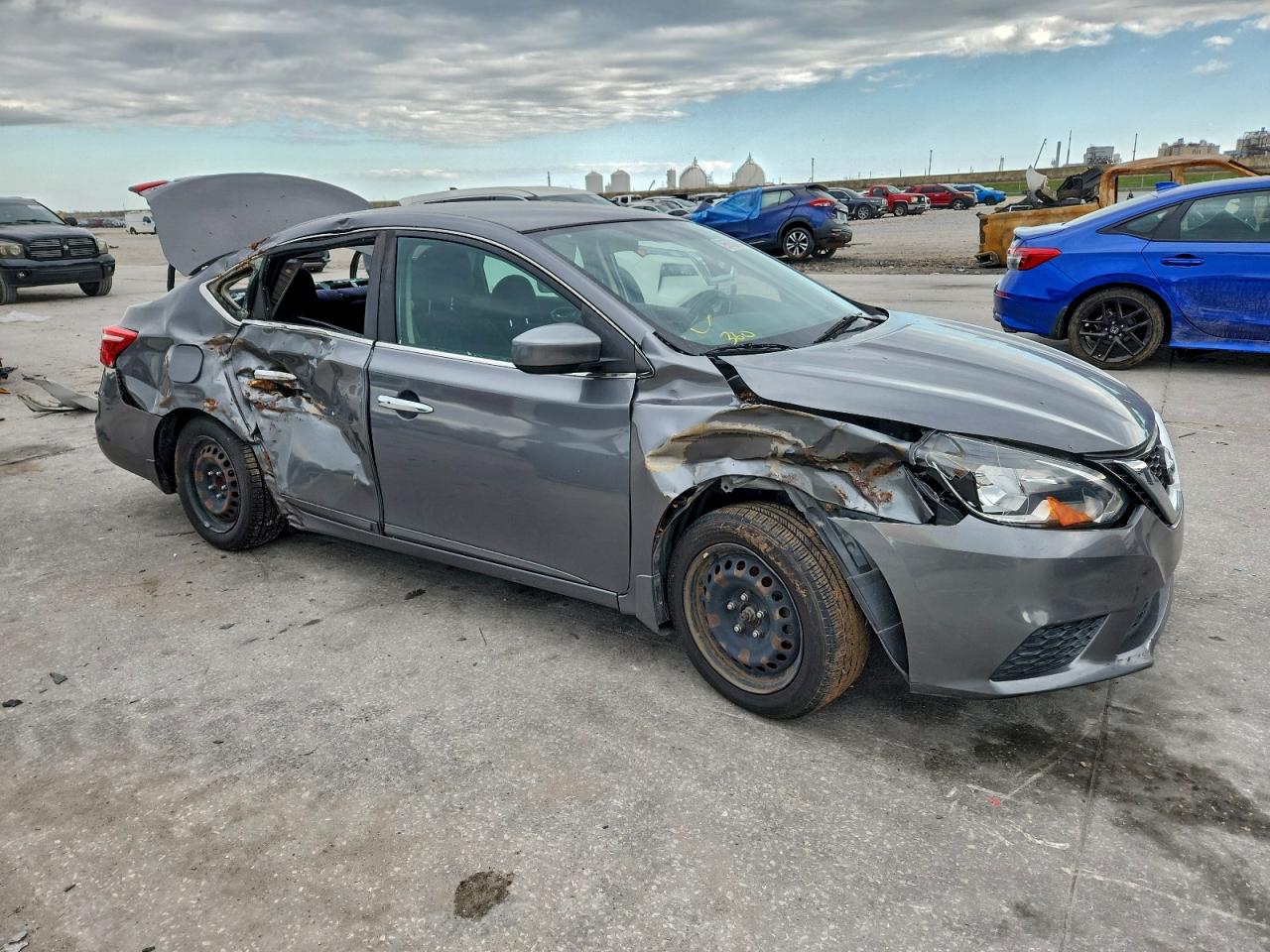2017 NISSAN SENTRA S photo 4