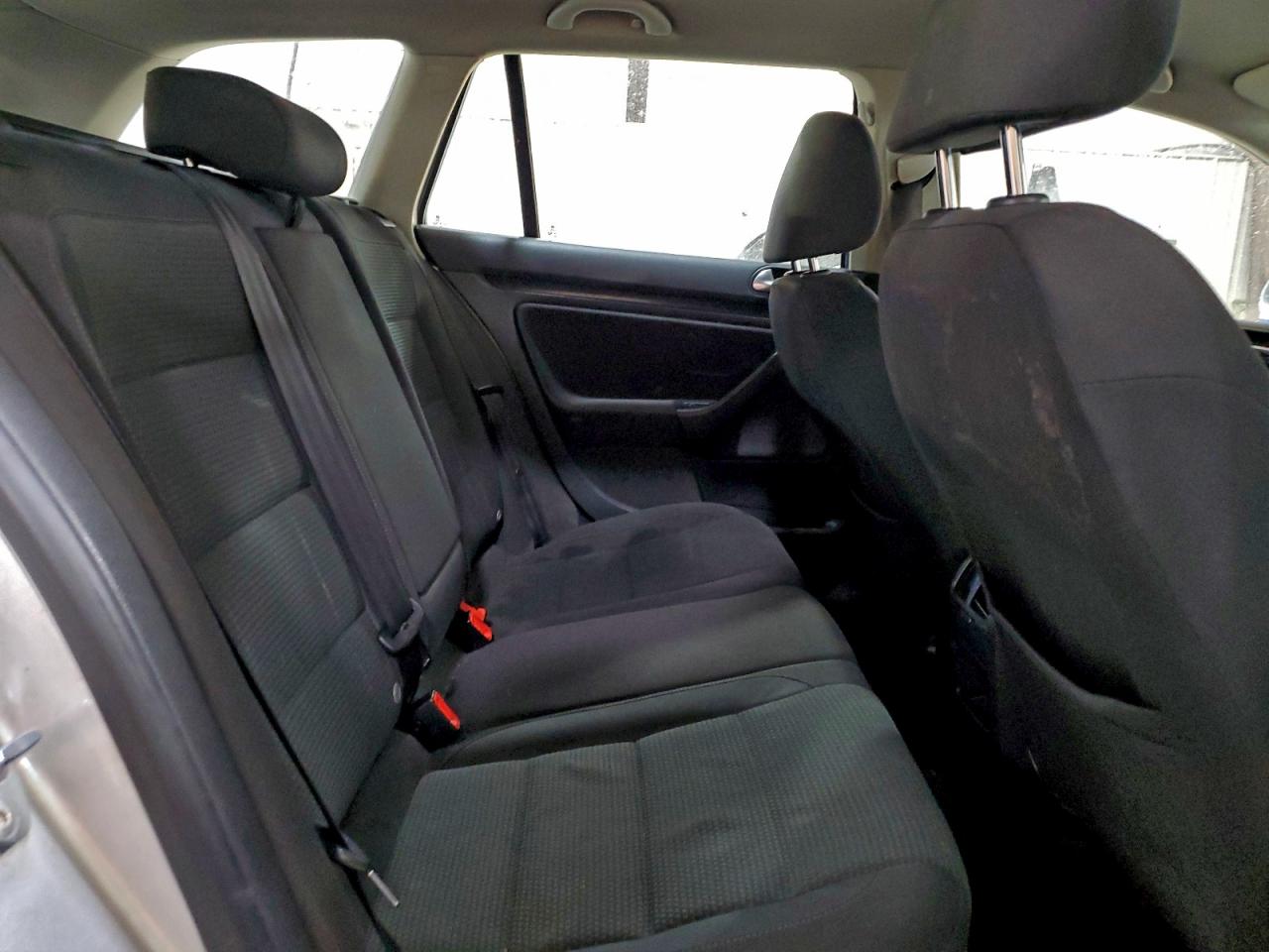 2013 VOLKSWAGEN JETTA S photo 11