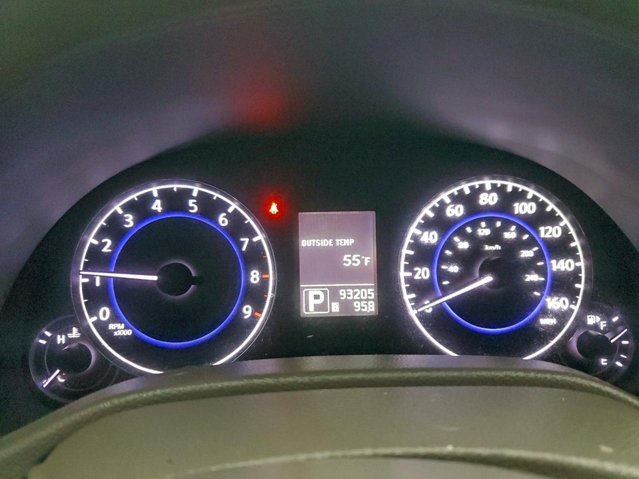 2012 INFINITI G37 BASE photo 9