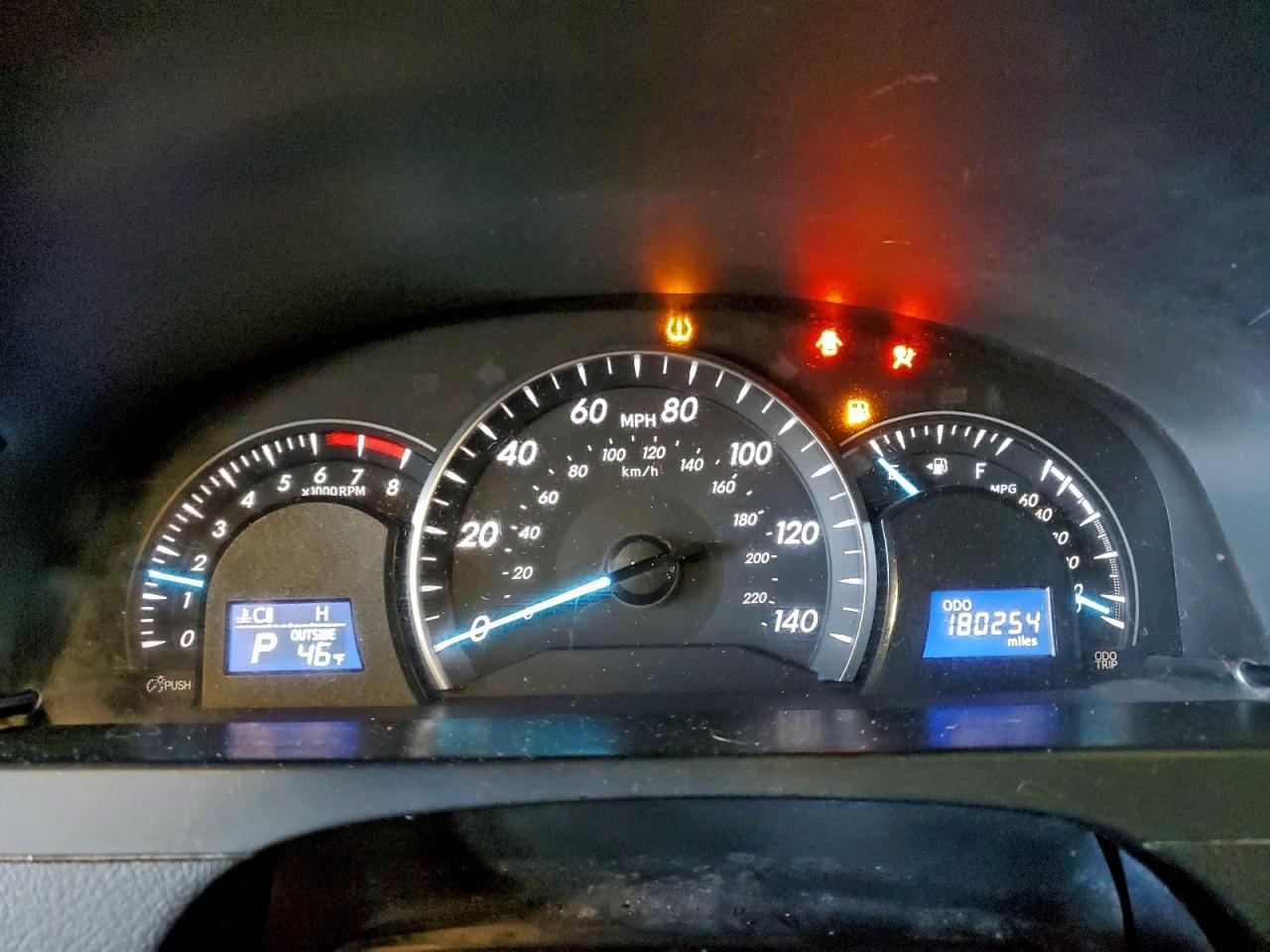 2012 TOYOTA CAMRY BASE photo 9