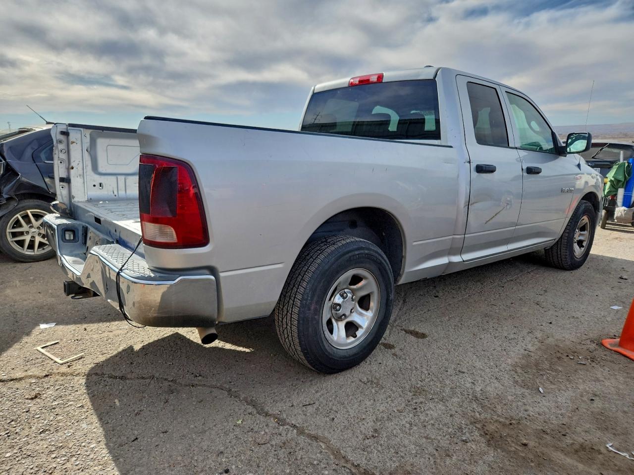 2010 DODGE RAM 1500 photo 3