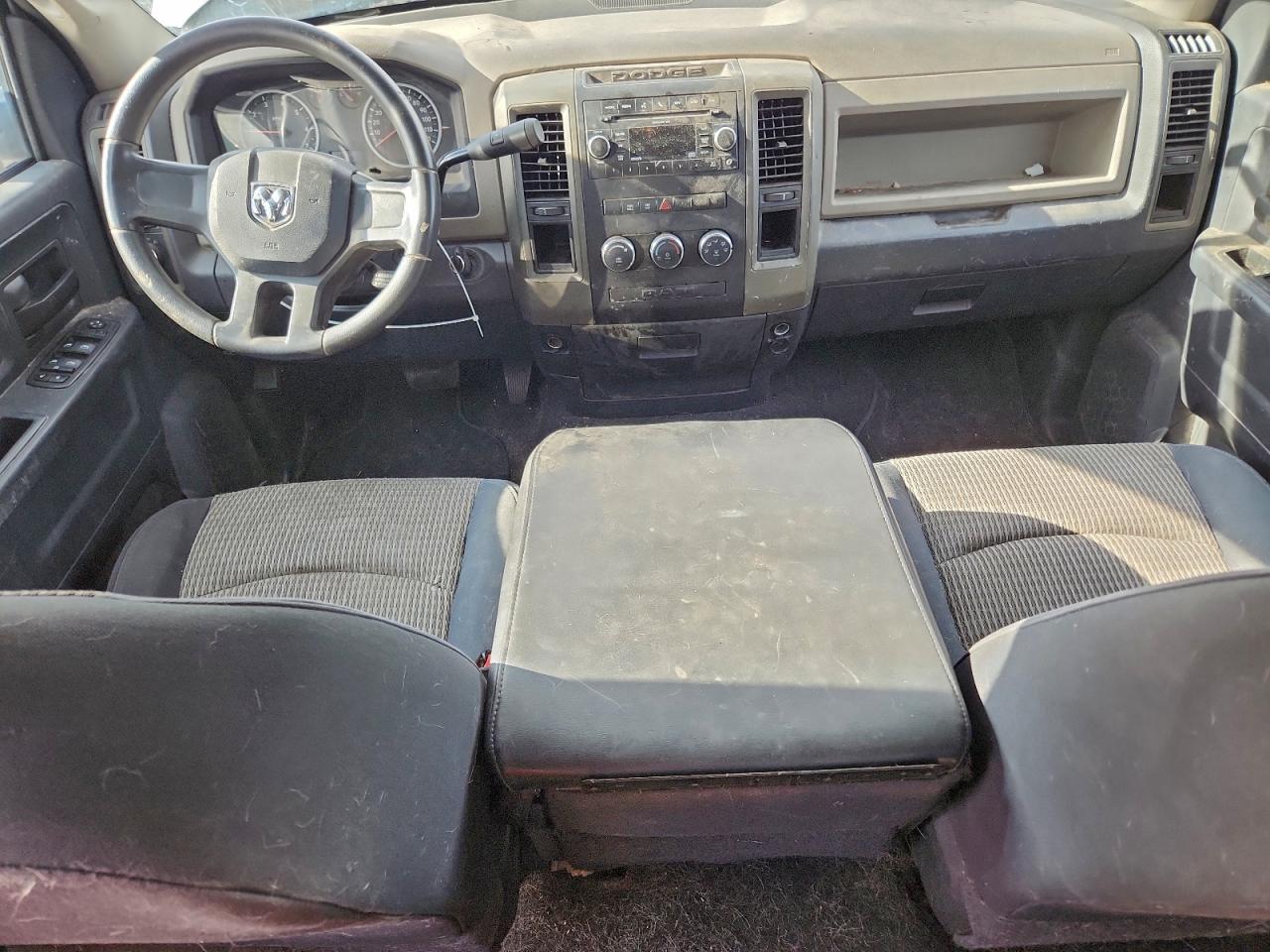 2010 DODGE RAM 1500 photo 8