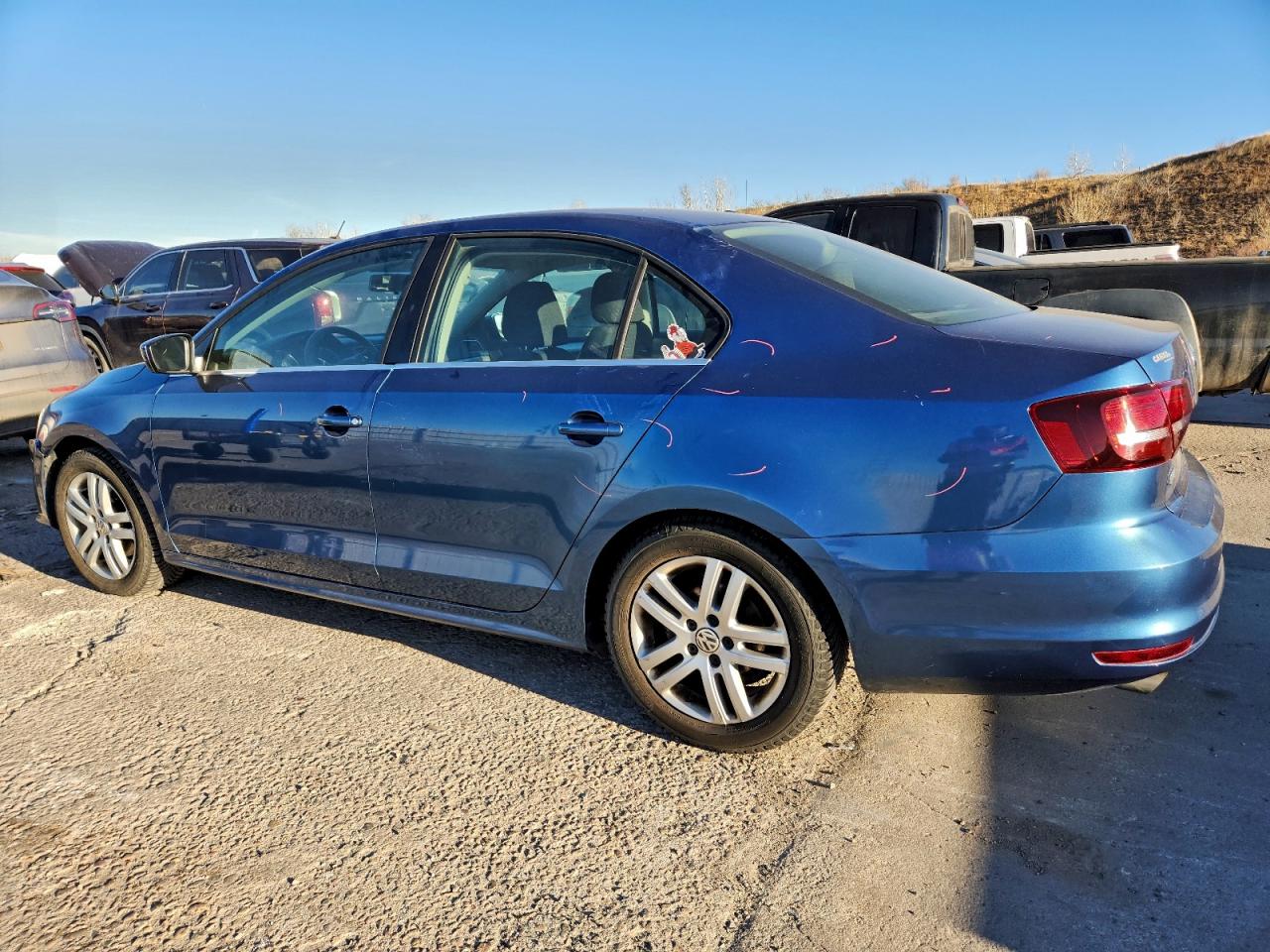 2017 VOLKSWAGEN JETTA photo 2