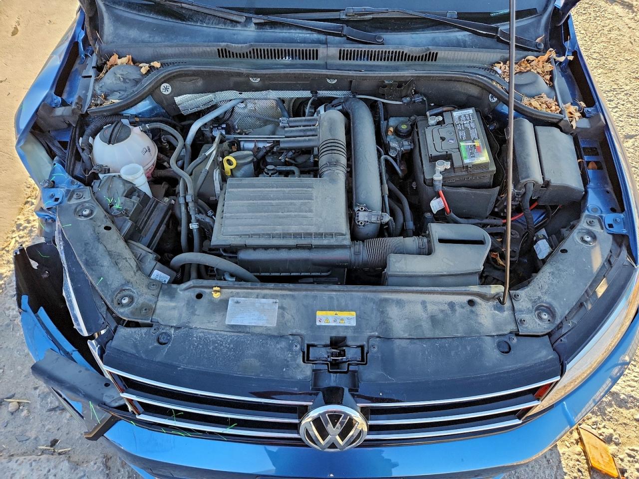 2017 VOLKSWAGEN JETTA photo 11
