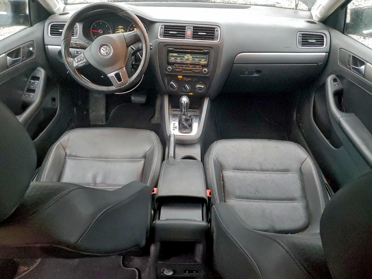 2013 VOLKSWAGEN JETTA TDI photo 8