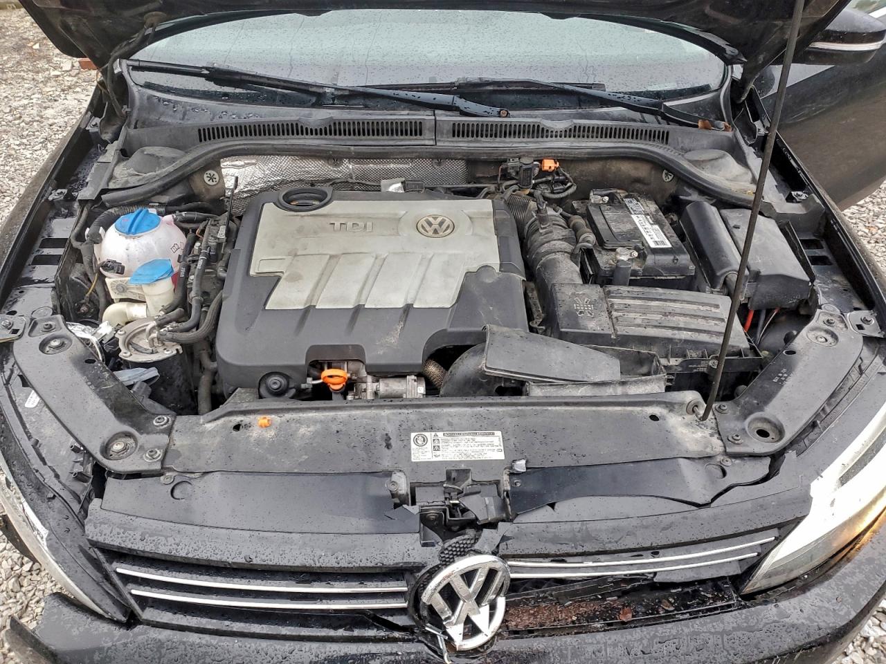 2013 VOLKSWAGEN JETTA TDI photo 11
