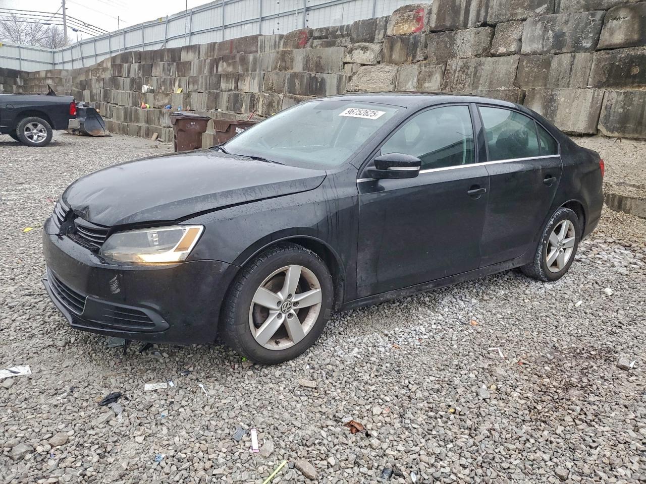 2013 VOLKSWAGEN JETTA