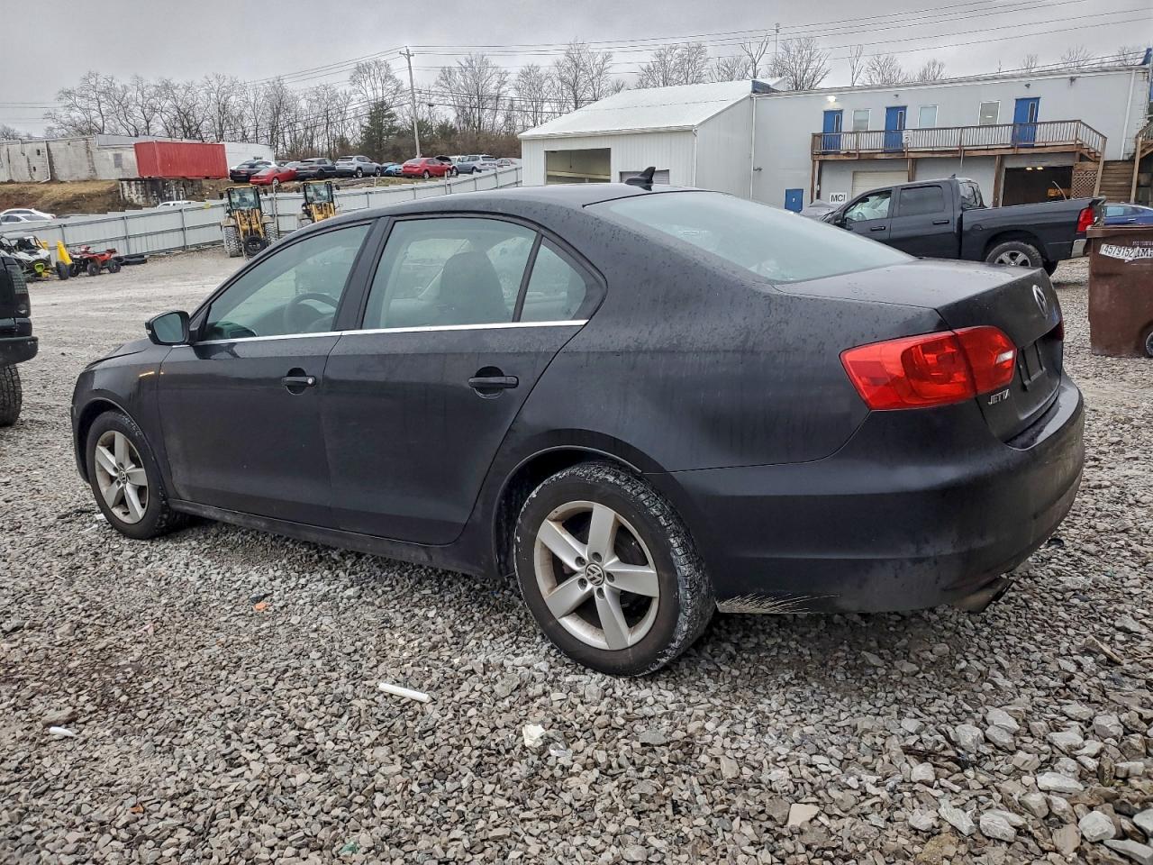 2013 VOLKSWAGEN JETTA TDI photo 2