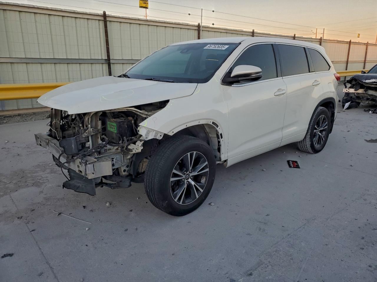 2018 TOYOTA HIGHLANDER